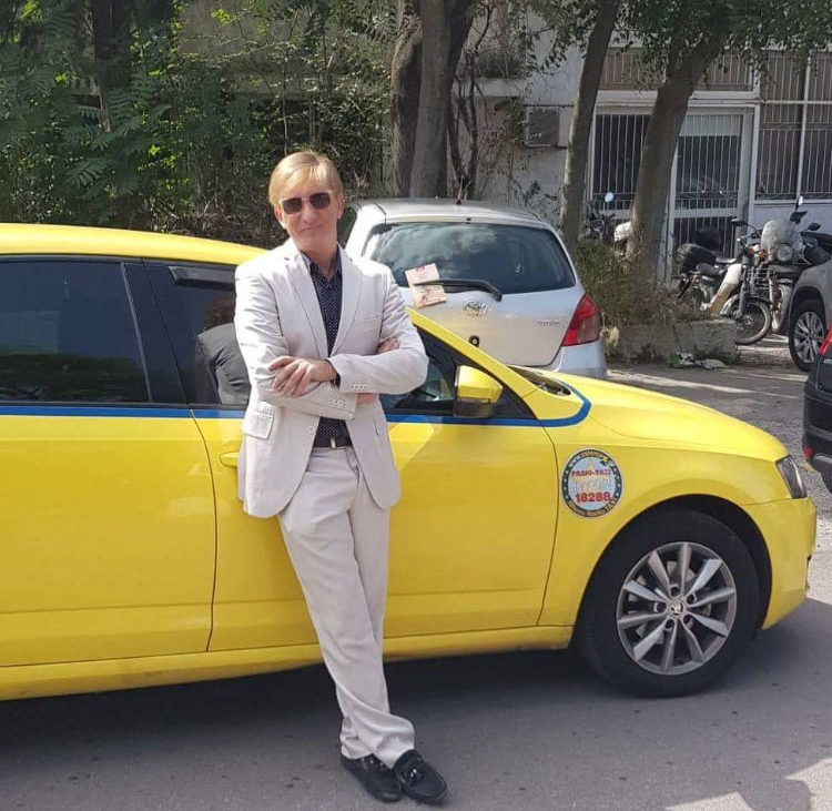 Μάκης Δελαπόρτας